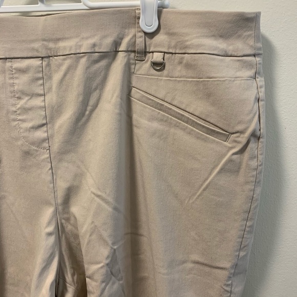 Penningtons Savvy Fit Capri Pants Size 20 - Picture 4 of 11